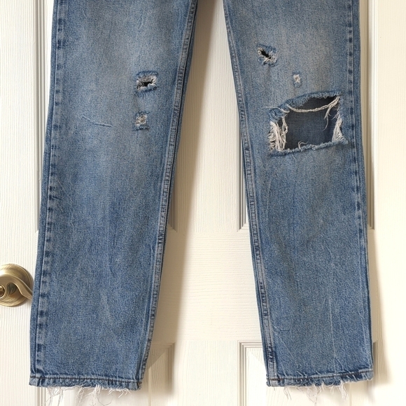 We The Free Dakota Distressed Medium Wash High Waisted Straight Leg Jeans 27 - Picture 3 of 15